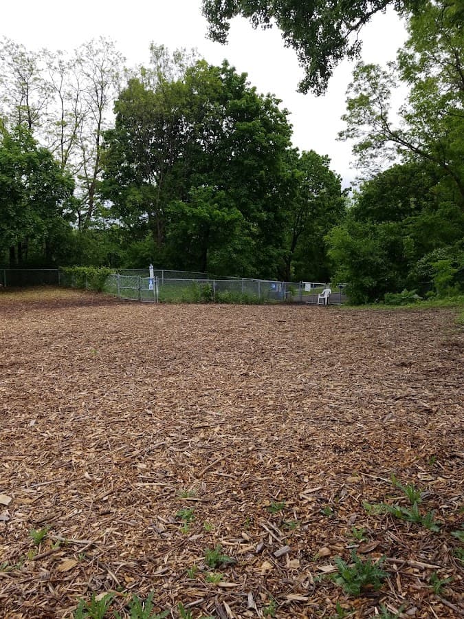 Franklin Terrace Off-Leash Dog Park