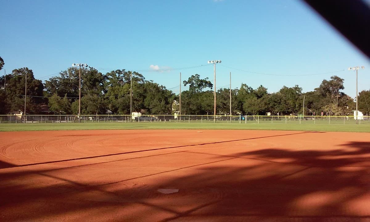Henry & Ola Park