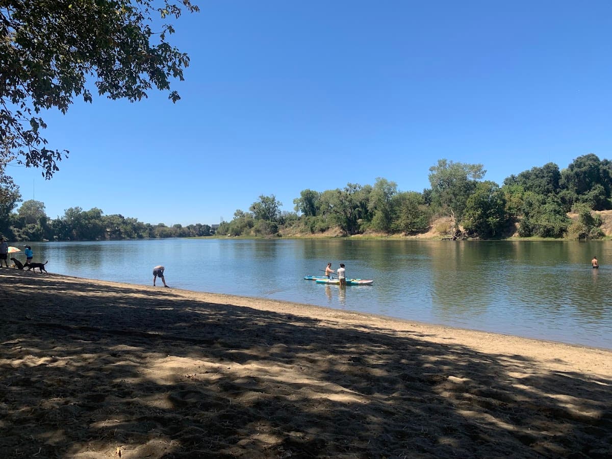Sutter's Landing Beach