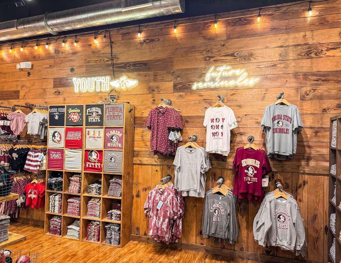 Barefoot Campus Outfitter