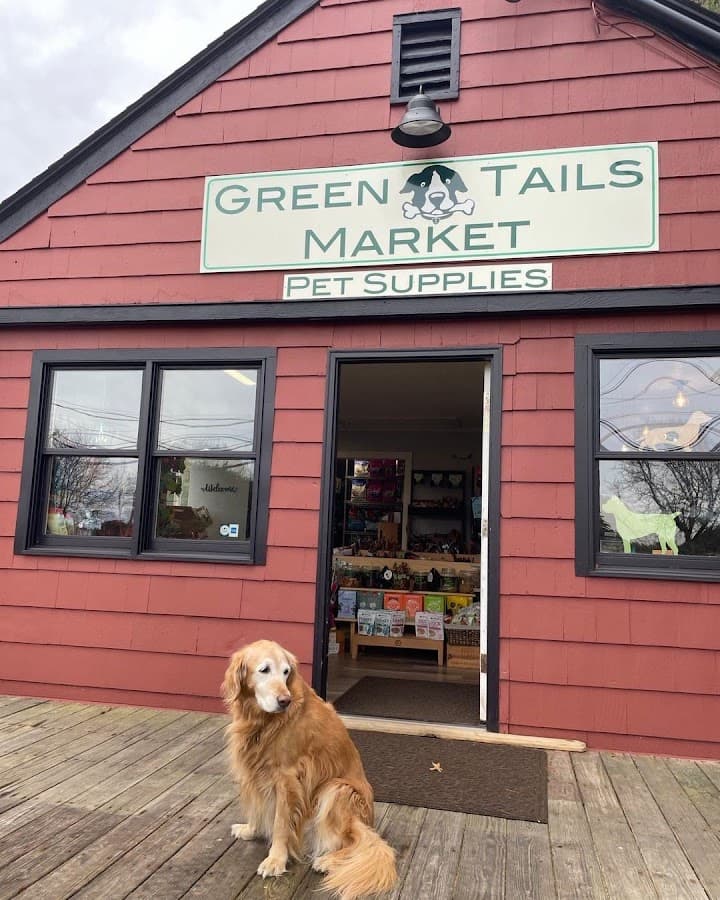 Green Tails Market