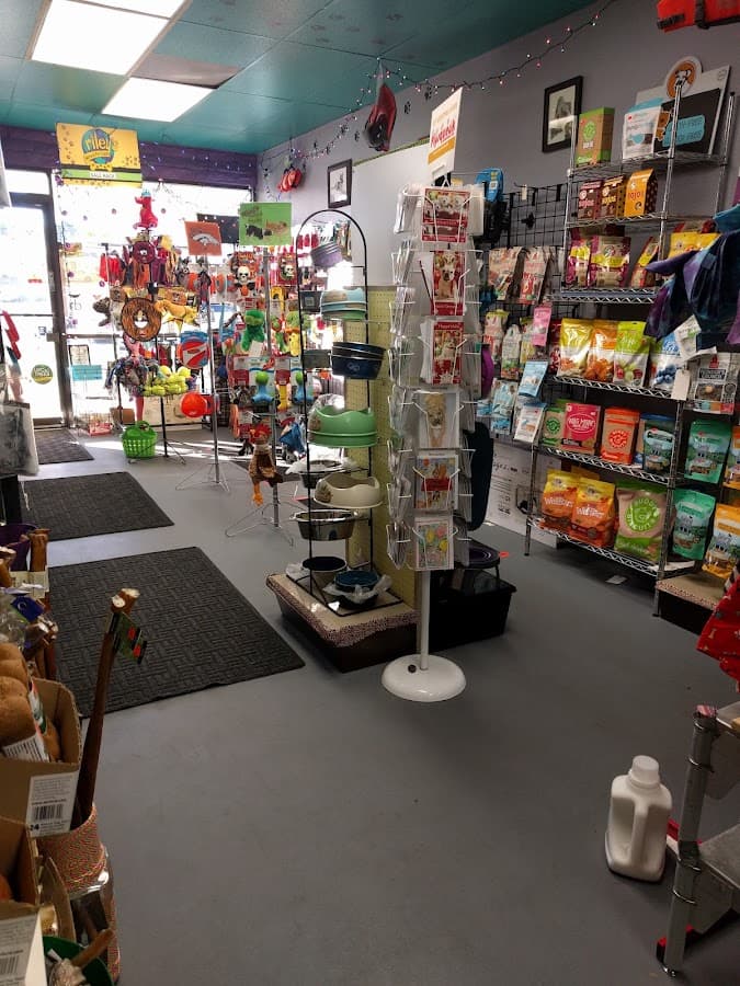 Riley's Natural Pet Supply