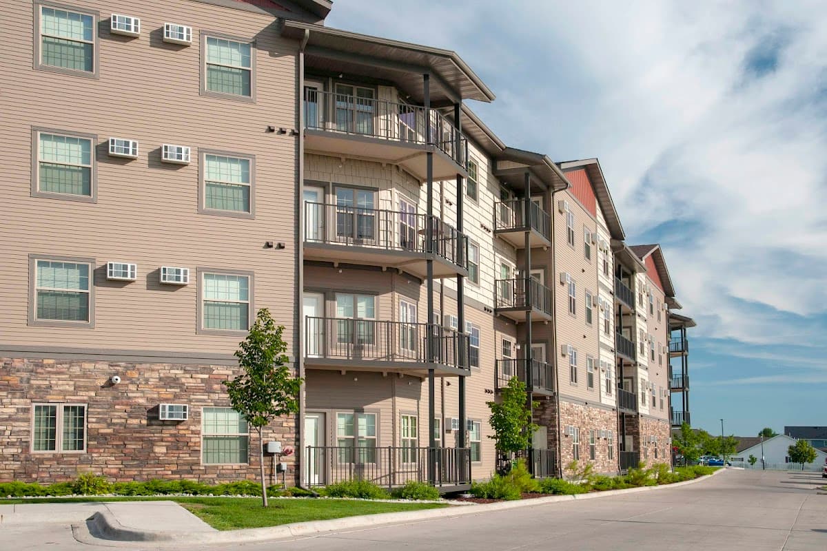Cardinal Point Apartments