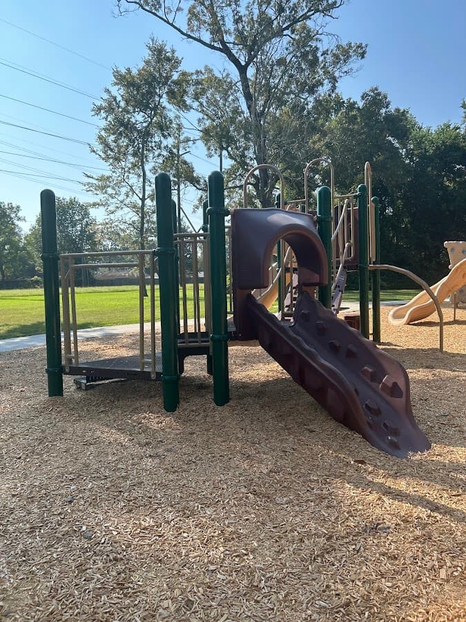 Cedar Ridge Ave Park