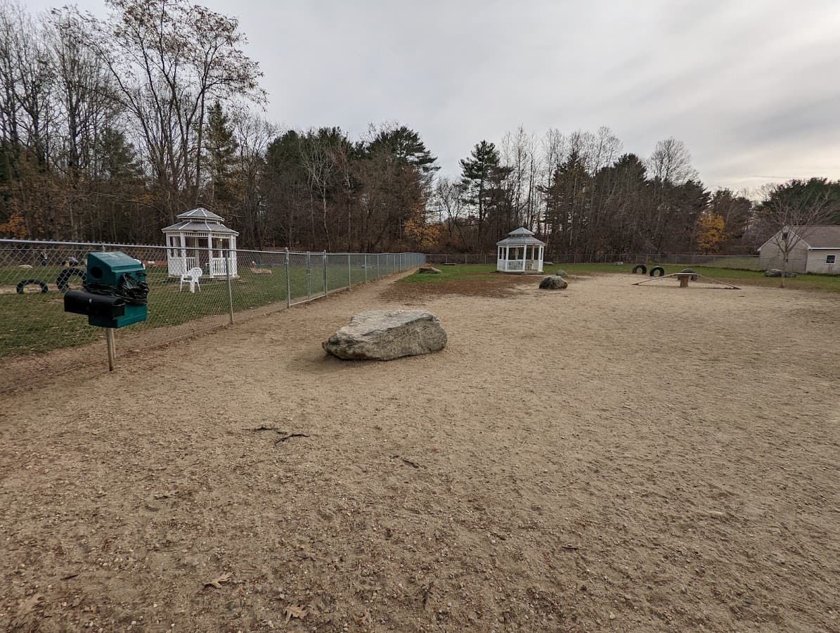 Robin's Garden & Dog Park