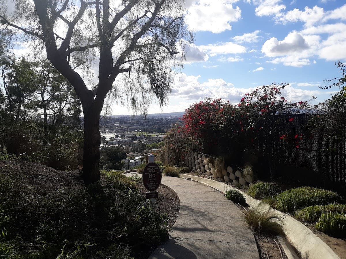 Sea Ridge Trail