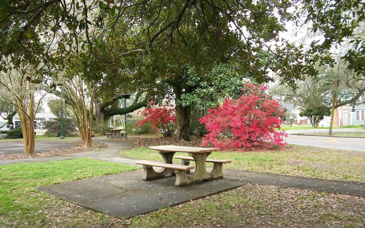 Veteran's Park at Pontiac Point